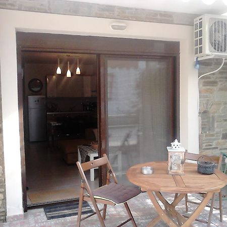 Luxury Apartment By The Beach Néa Péramos Bagian luar foto